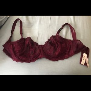 NWT Victoria’s Secret Sheer Bra